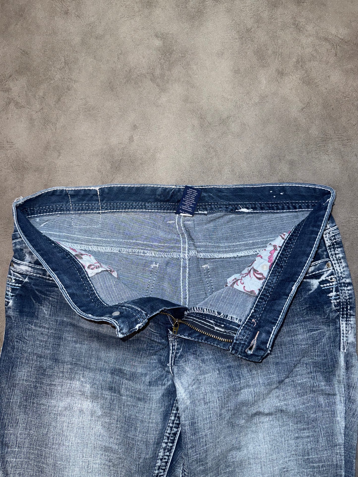 Y2K Washed Bootcut Jeans (M)