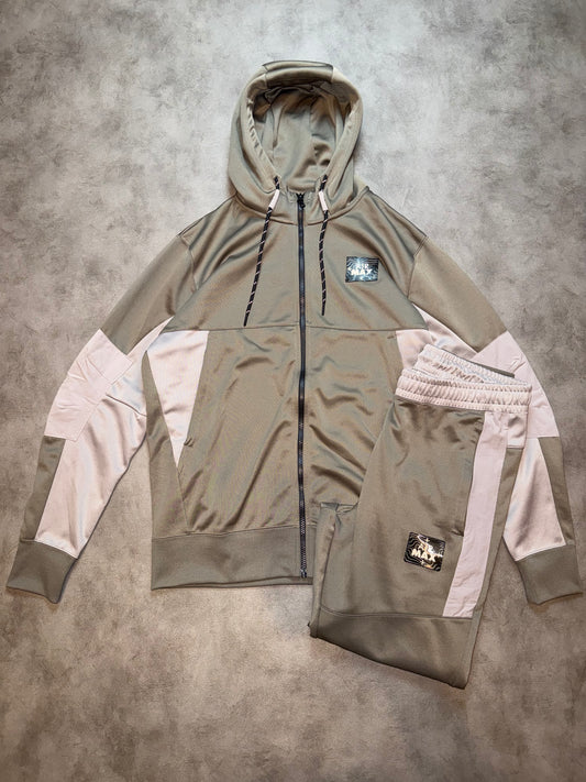 Nike Air Max Tracksuit (L)