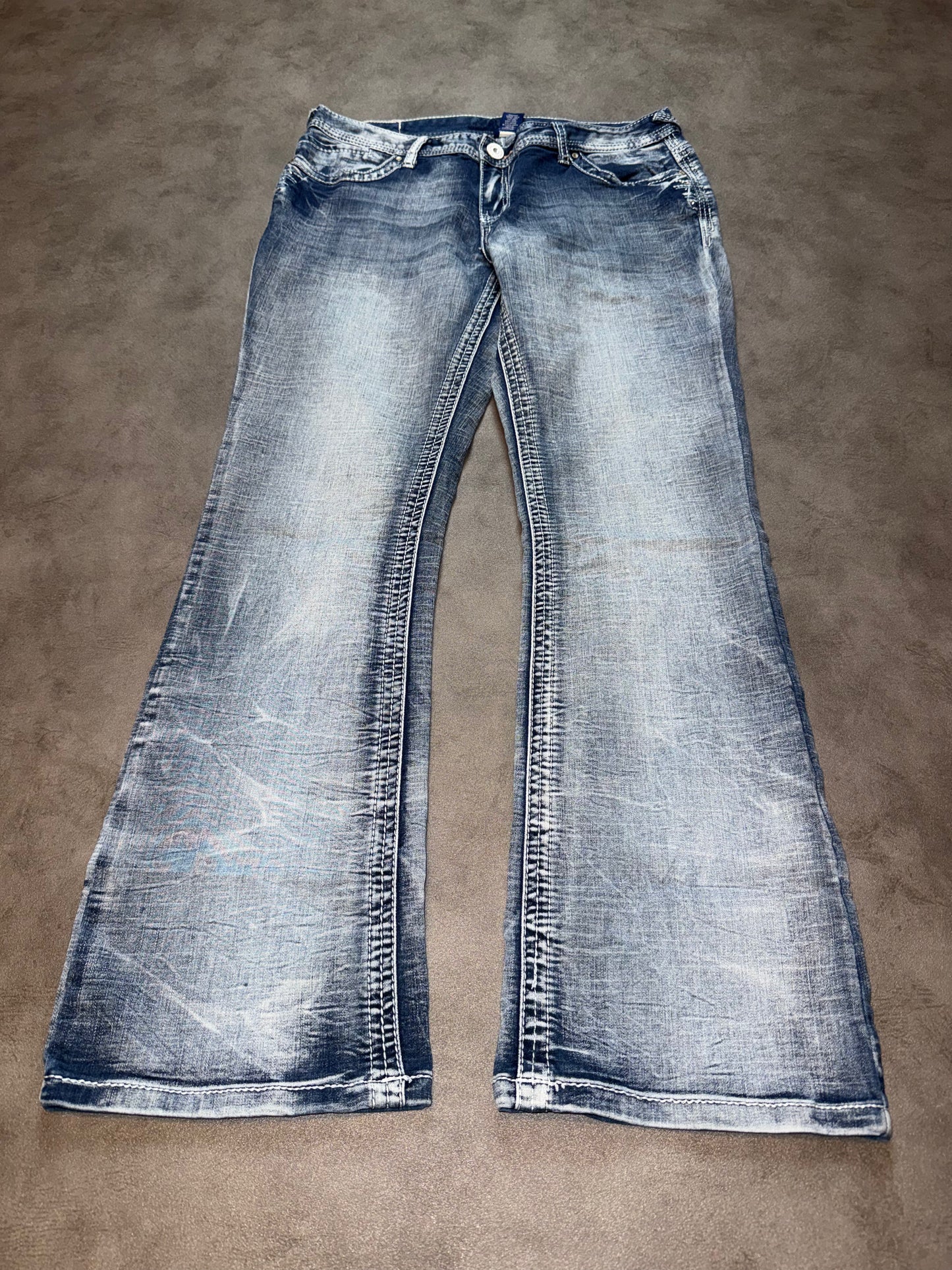 Y2K Washed Bootcut Jeans (M)