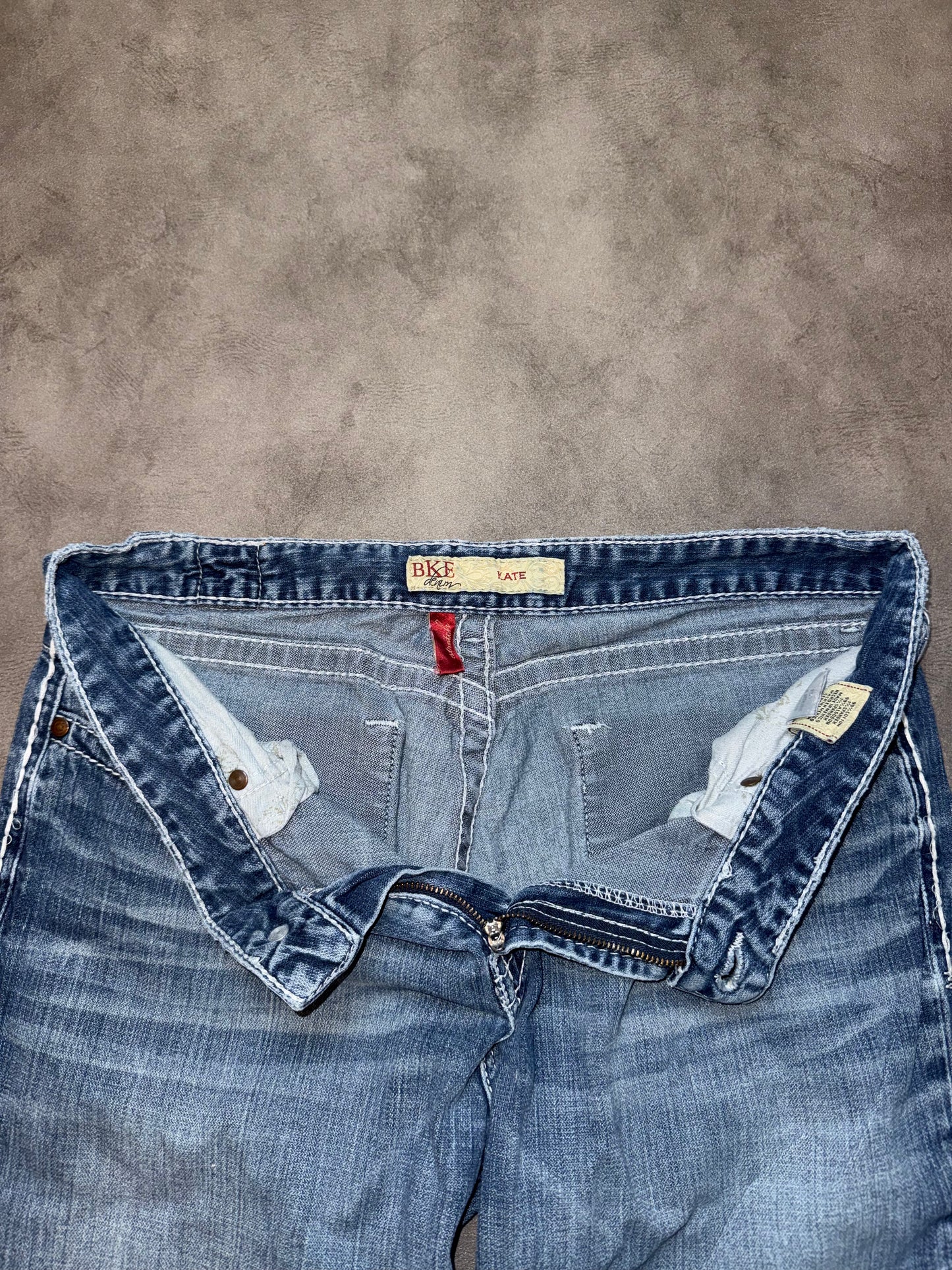 Y2K Washed Bootcut Jeans (M)