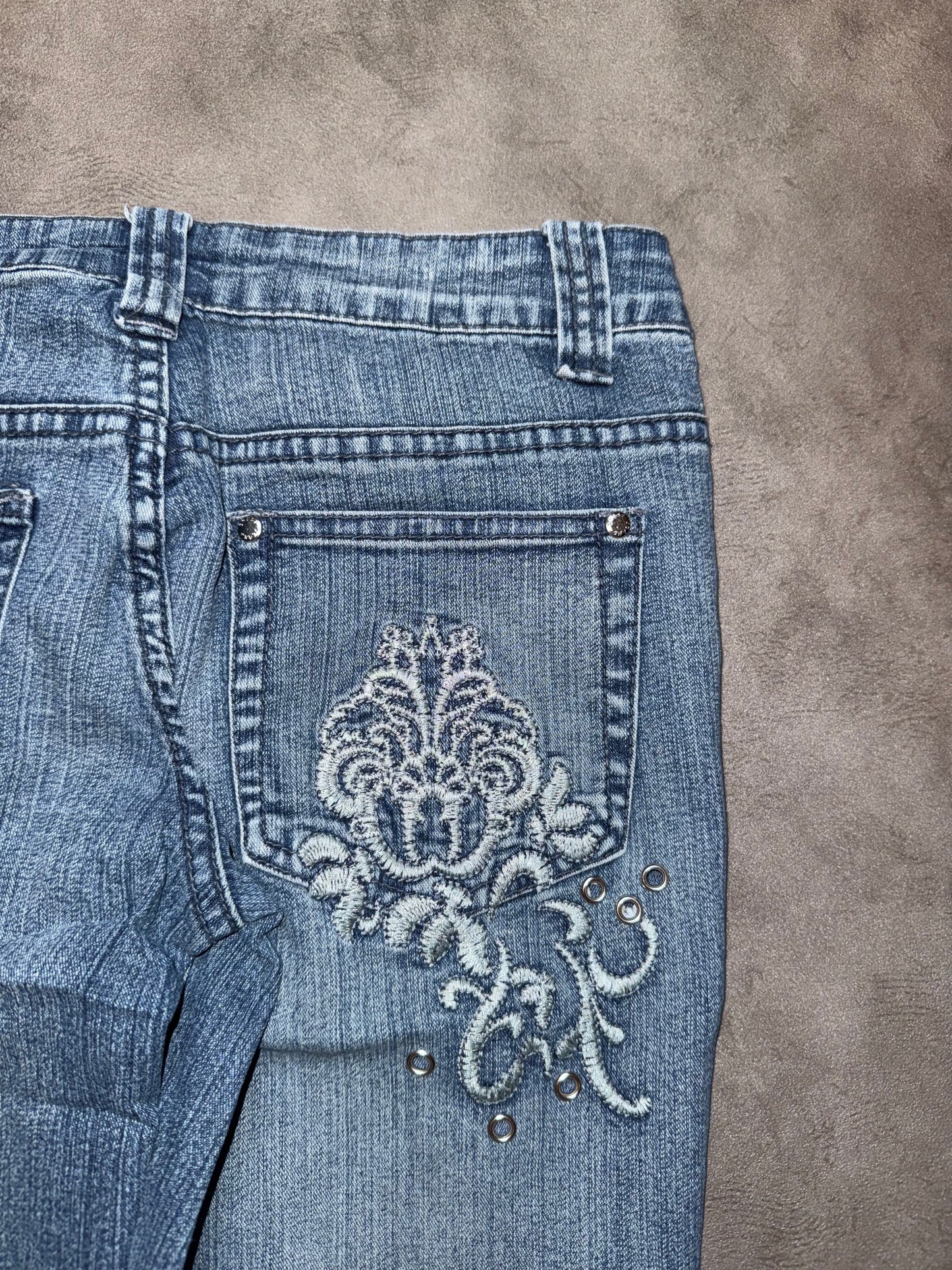 Y2K Printed Low Waist Bootcut Jeans (XXS-XS)